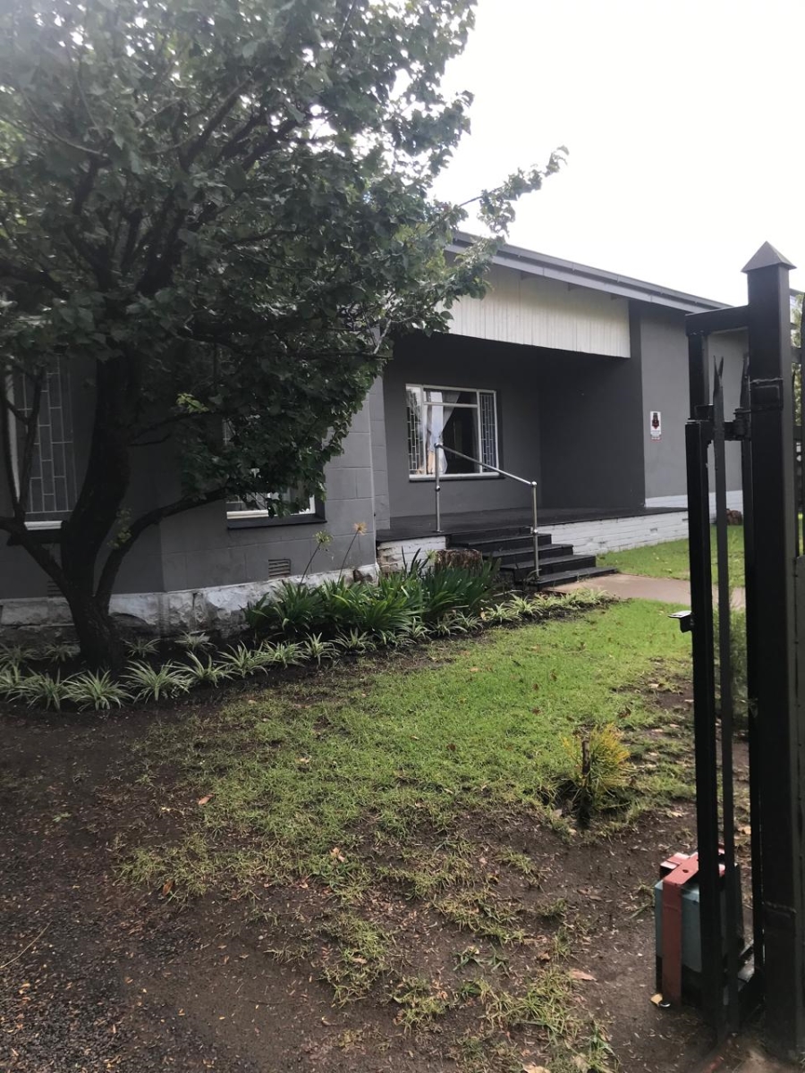 7 Bedroom Property for Sale in Winburg Free State